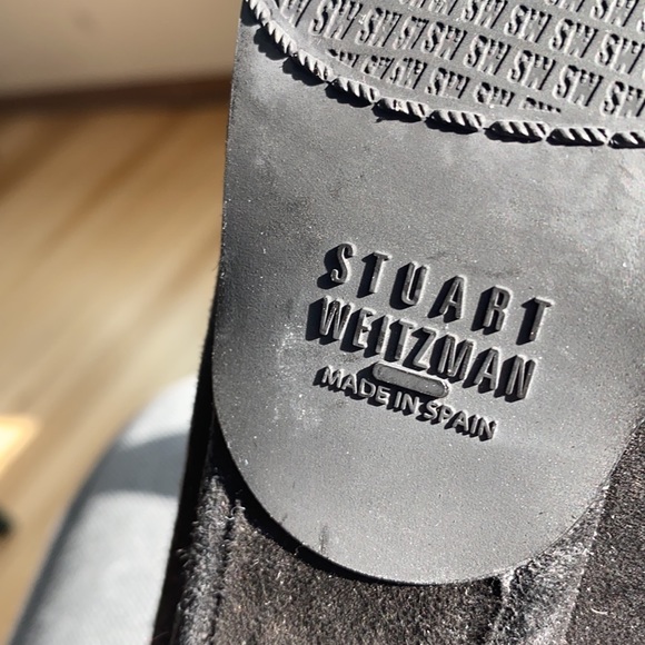 Black Stuart Weitzman heels - Picture 2 of 2